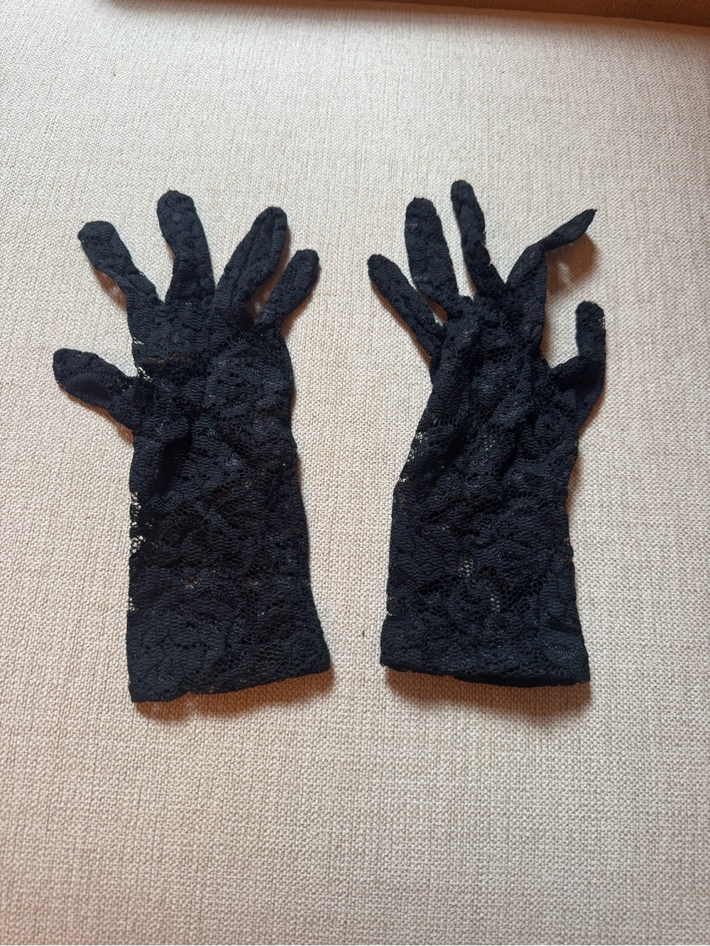 Dolce & Gabbana Black Lace Finger Gloves
